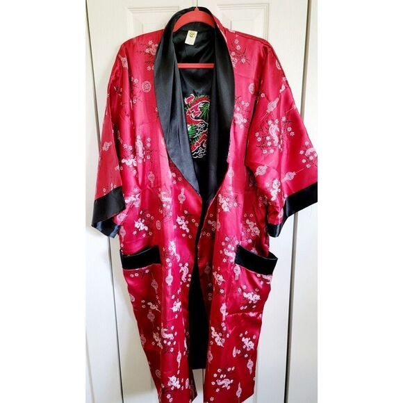 Misaka L Reversible Robe Unisex Sateen Red Black‎ Dragon Asian Vintage W/Sash - Picture 12 of 14